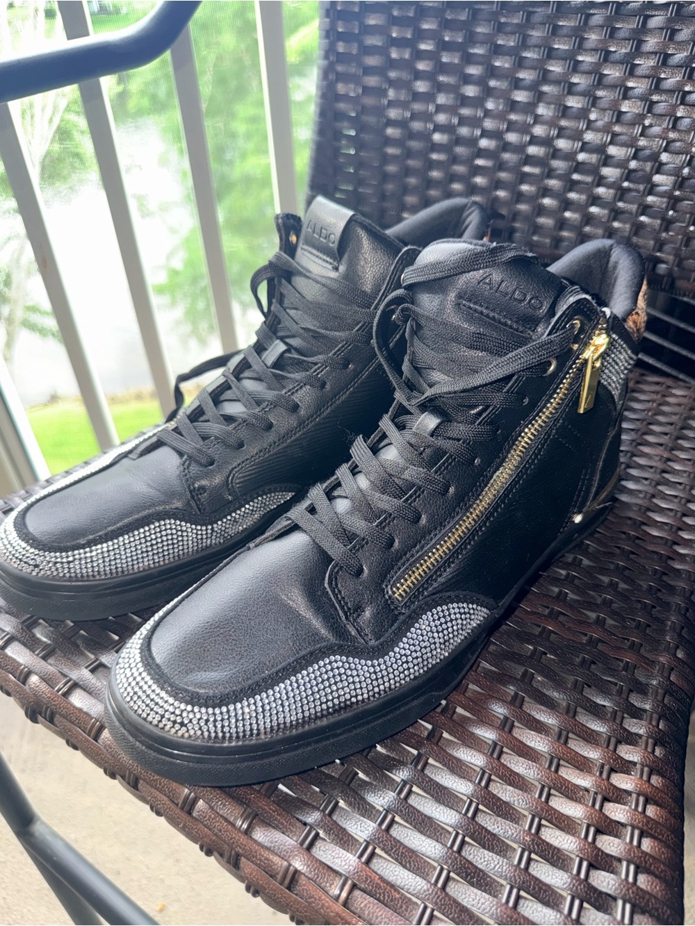 Aldo Bruno Rhinestone High Top Sneakers Men’s Size‎ 11 Black Gold Zip